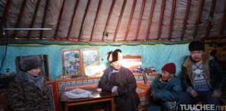 Малчид өвс тэжээлийг хөнгөлөлттэй үнээр нийлүүлэх, зам гаргах асуудлыг шийдвэрлэхийг хүслээ