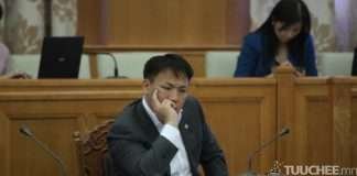 Н.Номтойбаярыг яллагдагчаар татсан тул хилийн хориг тавьжээ