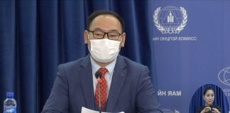 COVID-19-ийн халдвар авсан иргэний хүүхдүүдийг СӨХ болон байрны оршин суугчид гэрт нь оруулаагүй тул түр хамгаалах байранд аваачжээ.