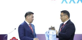 НИЙСЛЭЛИЙН МАН-ЫН ХОРООНЫ ДАРГААР Д.СУМЪЯАБАЗАРЫГ УЛИРААН ТОМИЛЛОО.
